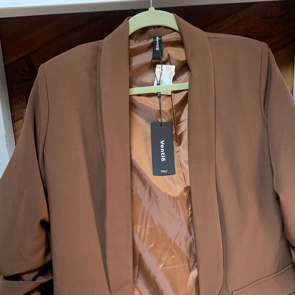 BNWT Brown blazer